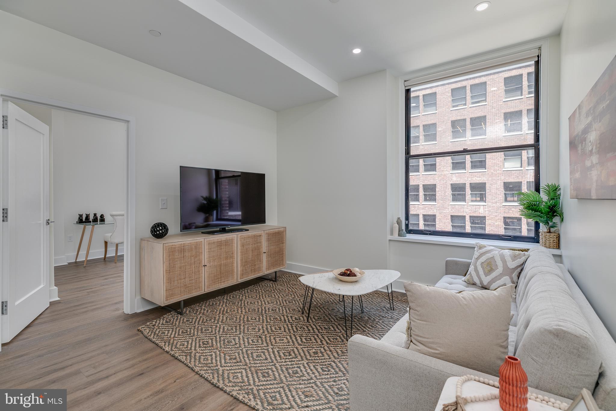 150 S INDEPENDENCE MALL W 719