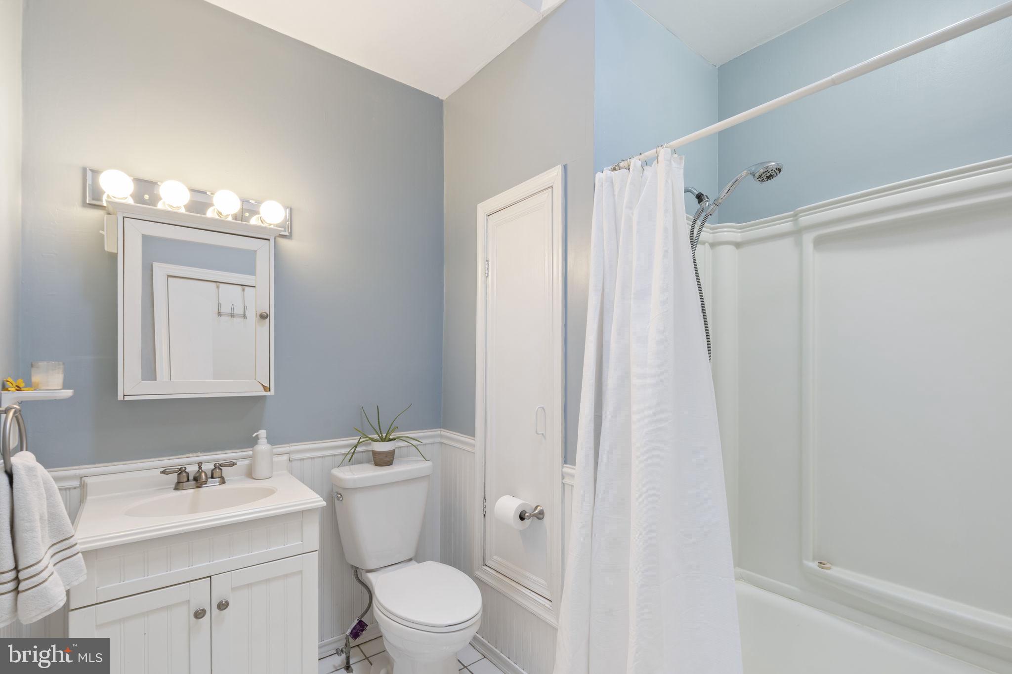 3415 INDIAN QUEEN LANE