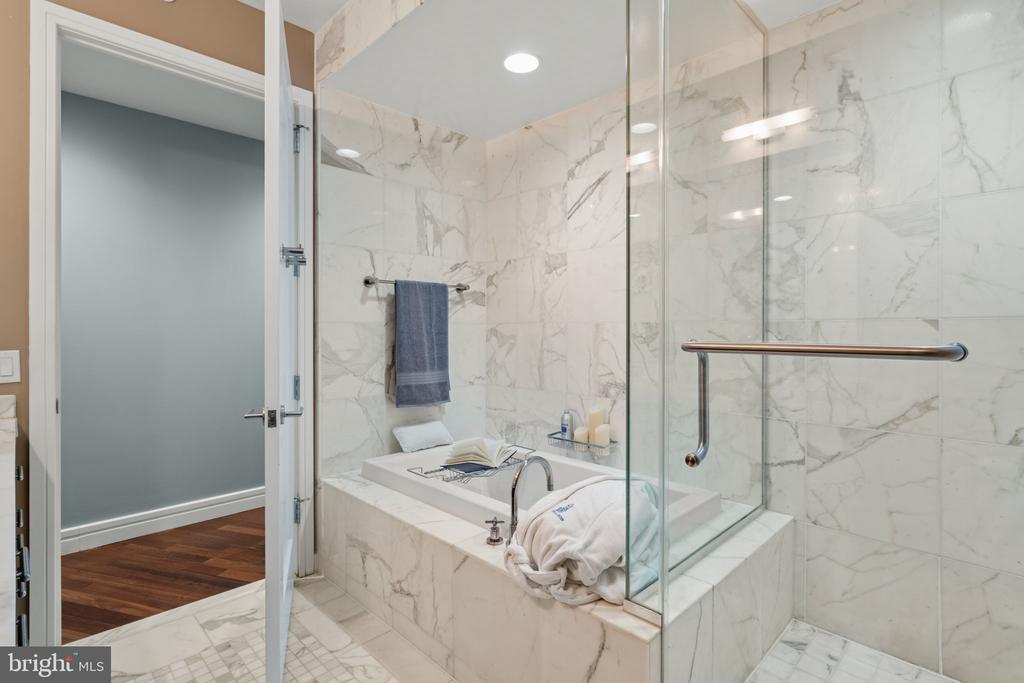 1414 S PENN SQUARE 6A