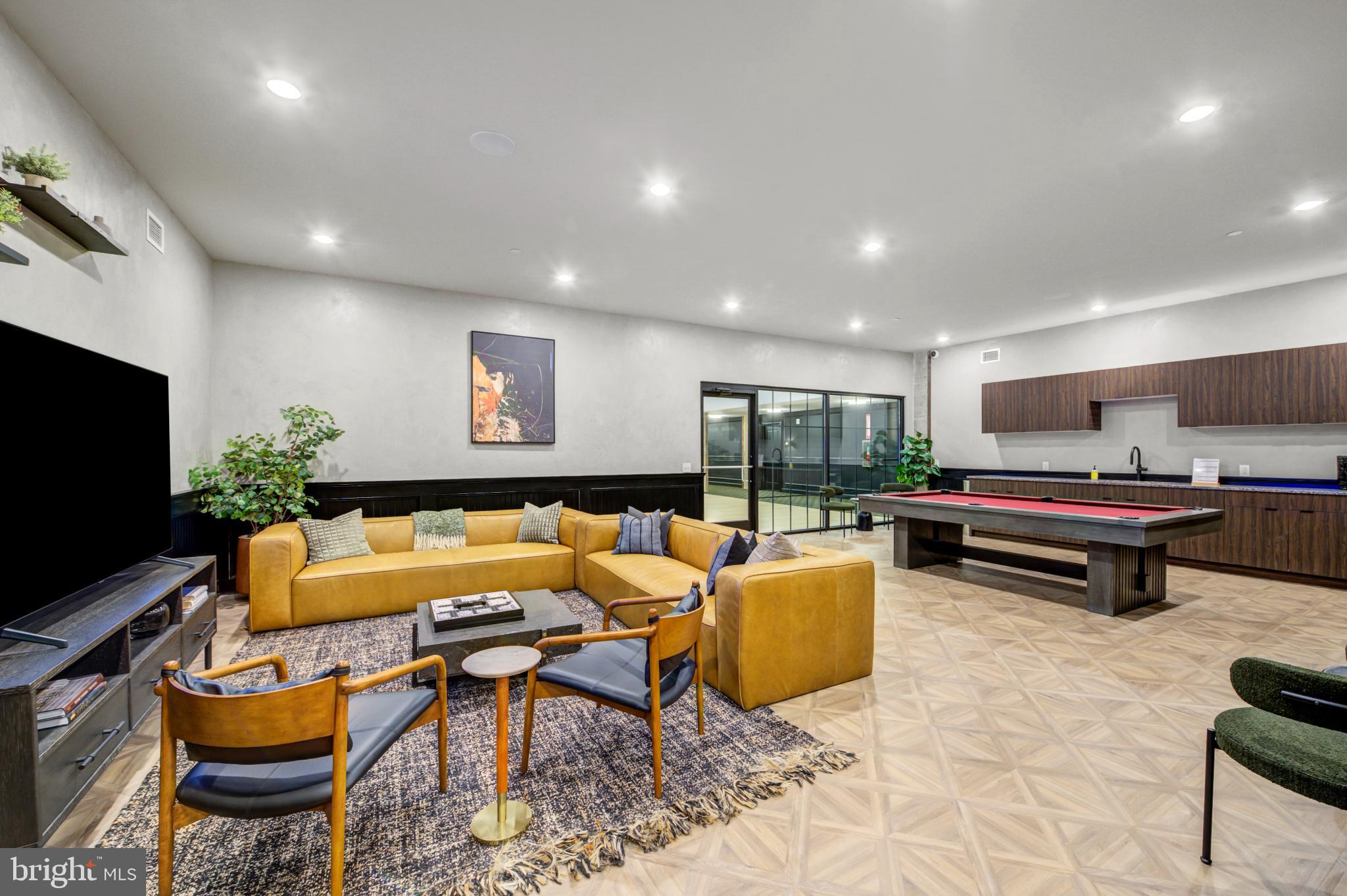 1325 N BEACH STREET 439