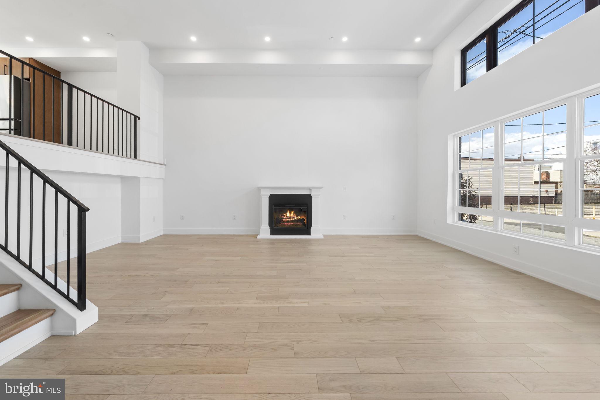 2552 SOMERSET STREET
