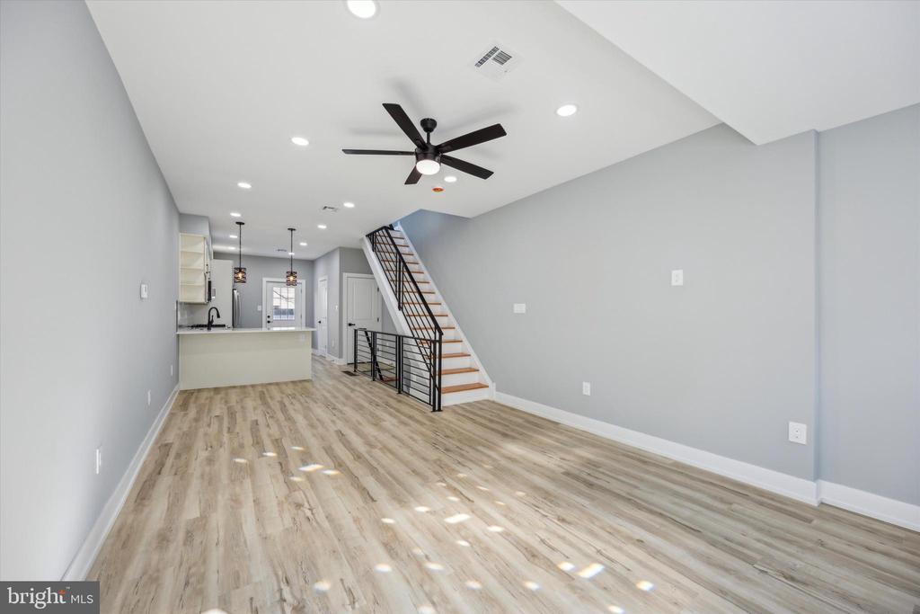 451 FITZGERALD STREET