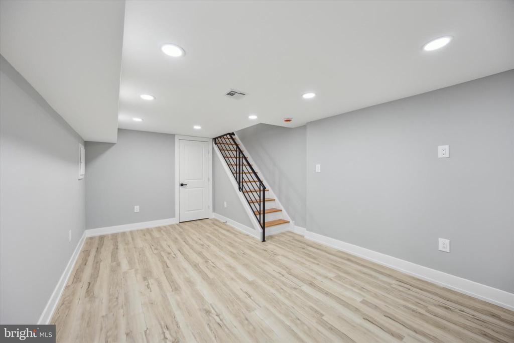 451 FITZGERALD STREET