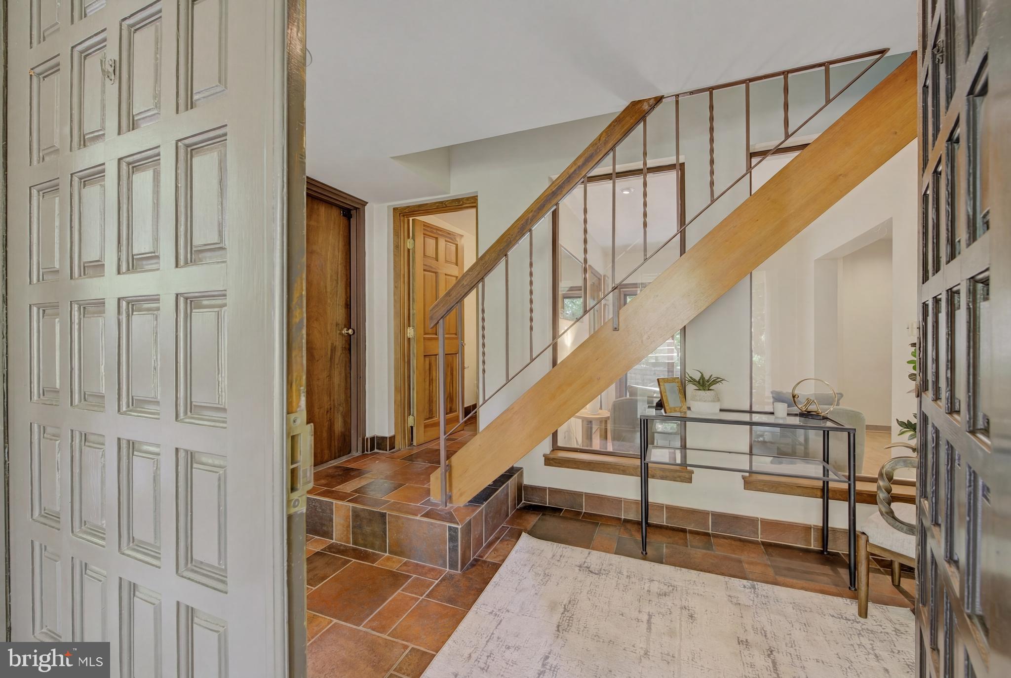 733 CORNELIA PLACE