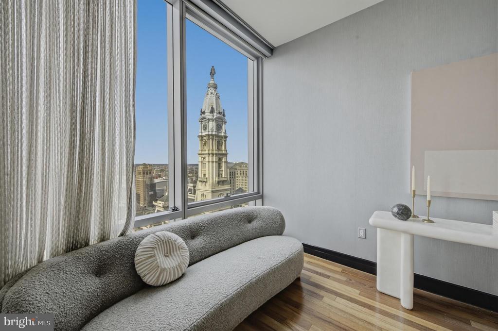 1414 S PENN SQUARE Unit: 27CDE
