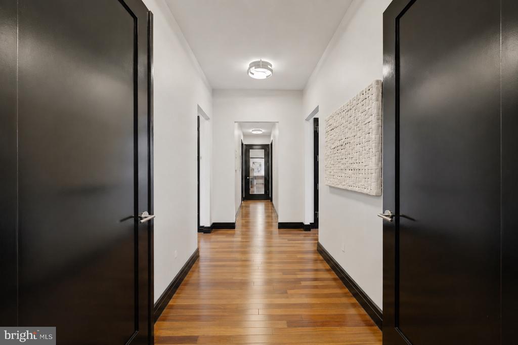 1414 S PENN SQUARE Unit: 27CDE