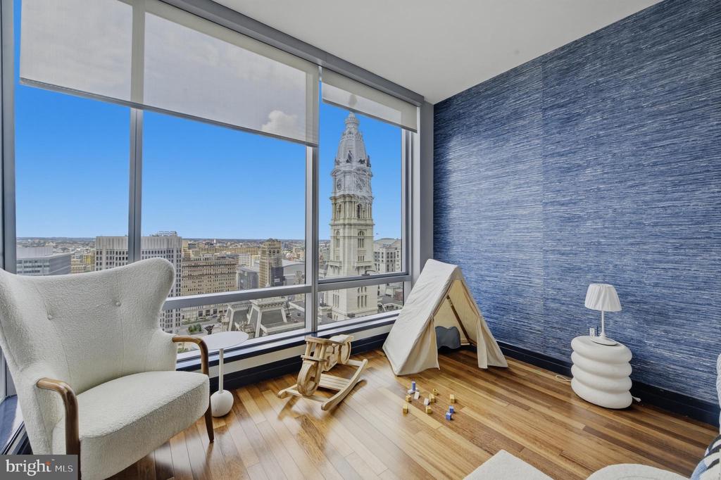 1414 S PENN SQUARE Unit: 27CDE