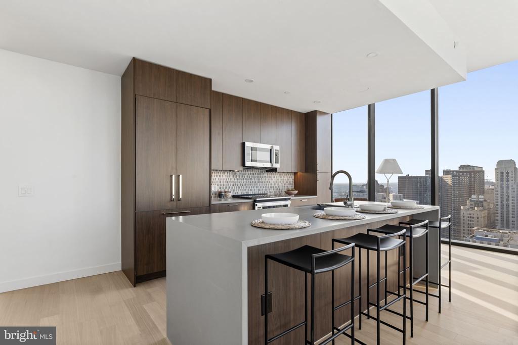 210 S 12TH STREET Unit: PH2A