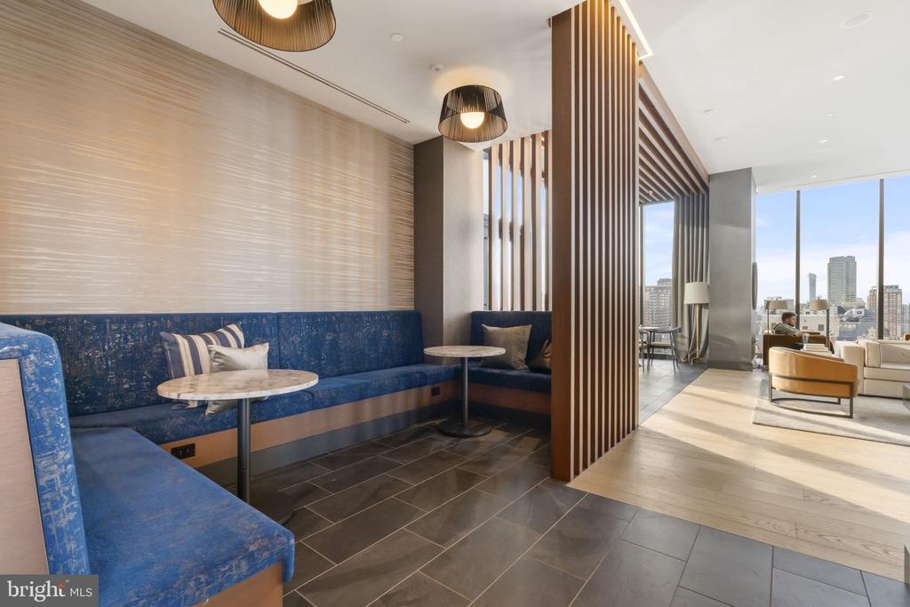 210 S 12TH STREET Unit: PH2A
