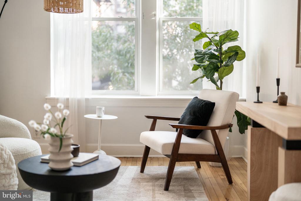 242 S 13TH STREET Unit: E