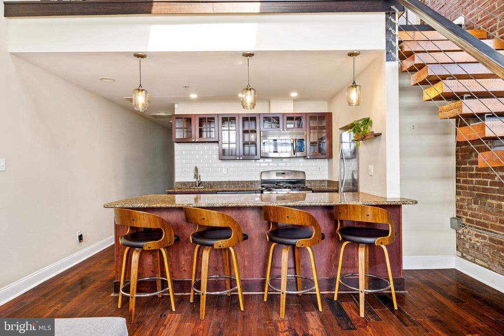 1301 N FRONT STREET Unit: G