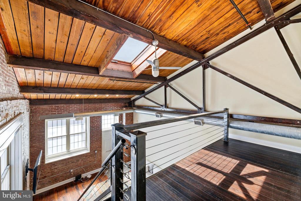 1301 N FRONT STREET Unit: G