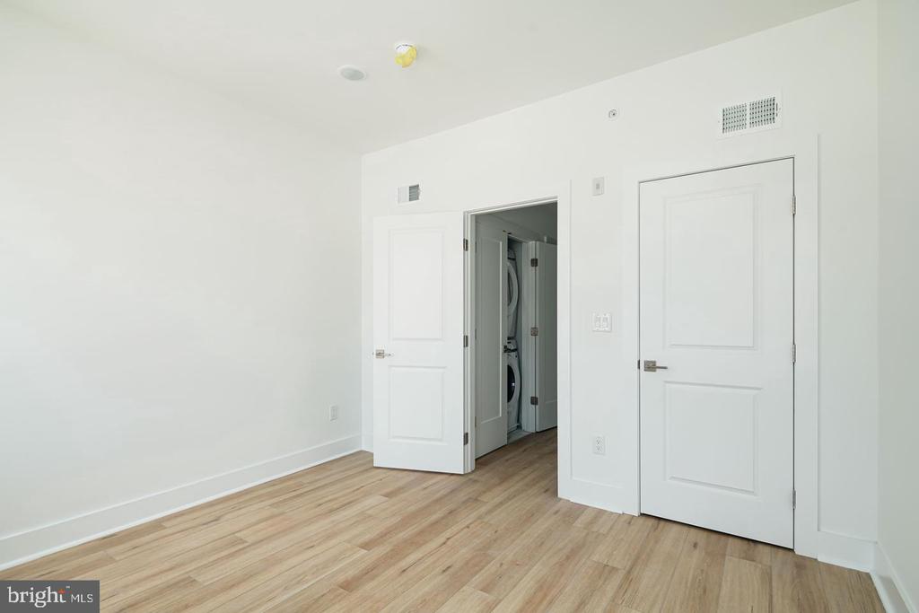2021 N 2ND STREET Unit: 3