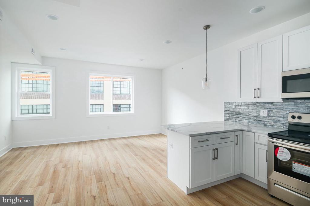 2021 N 2ND STREET Unit: 3
