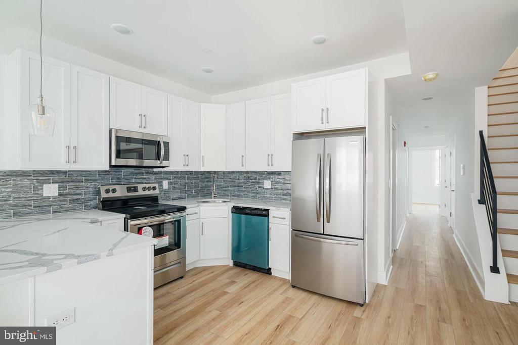 2021 N 2ND STREET Unit: 3