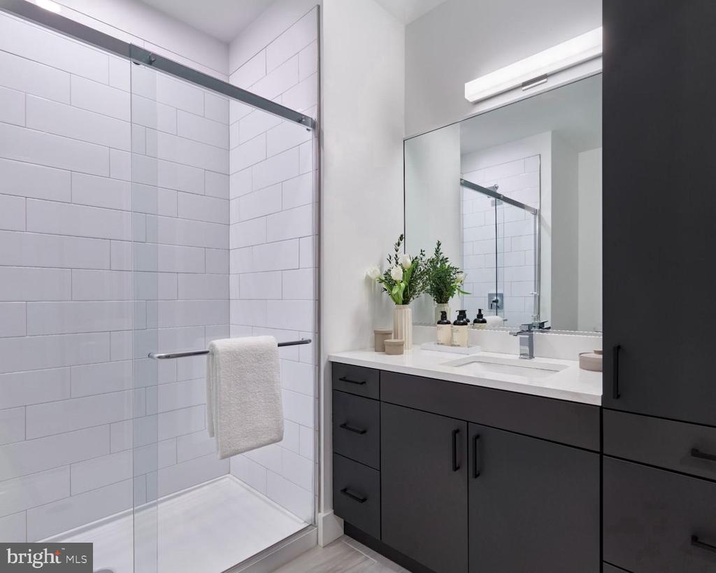 1200 NORMANDY PLACE Unit: 1352