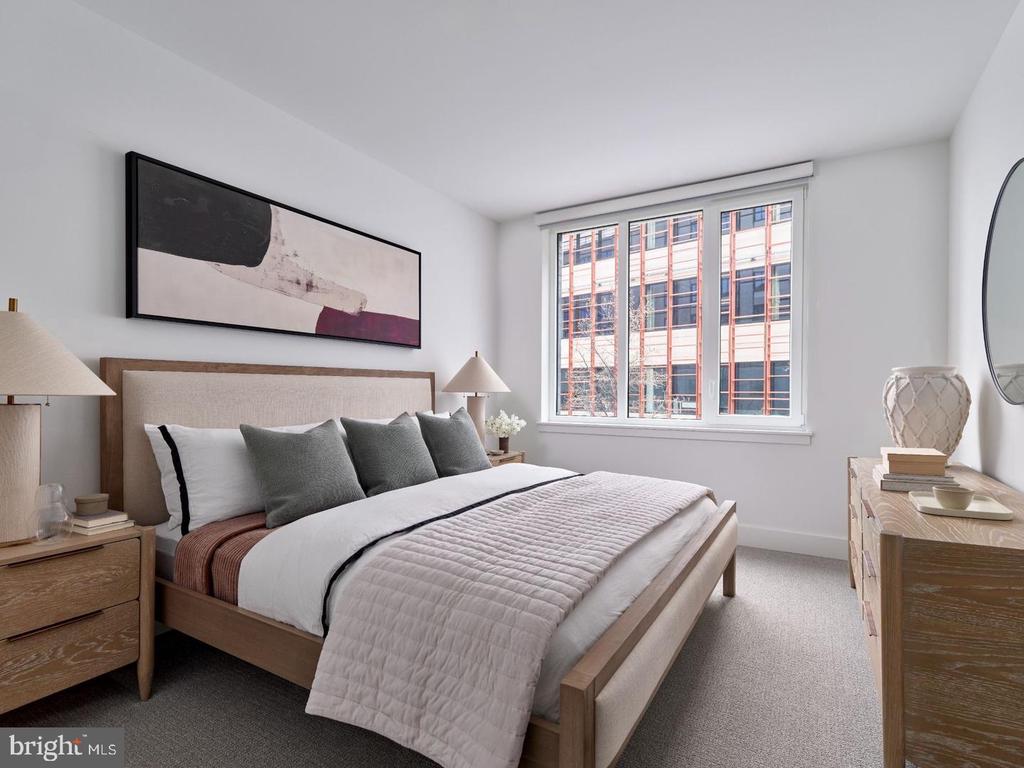 1200 NORMANDY PLACE Unit: 1352