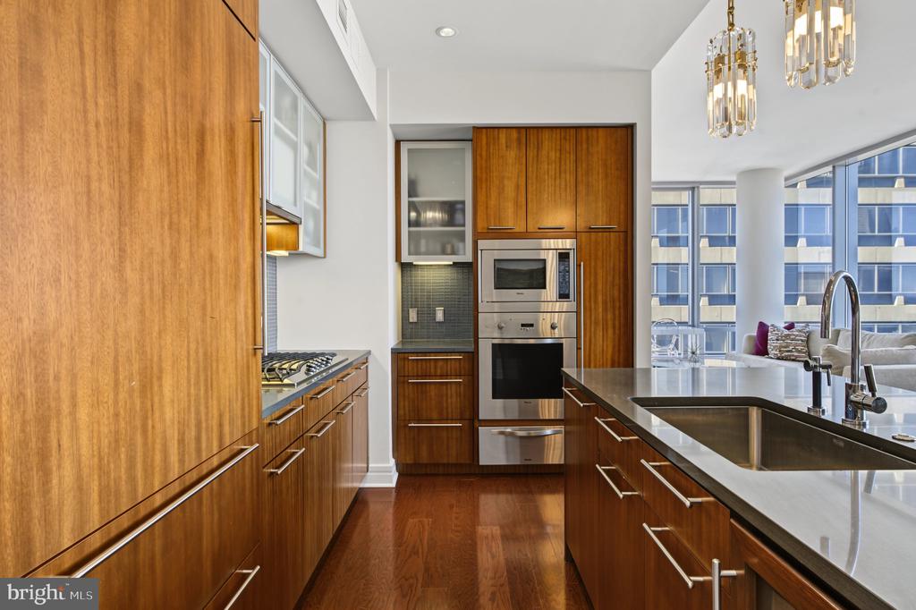 1414 S PENN SQUARE Unit: 35F