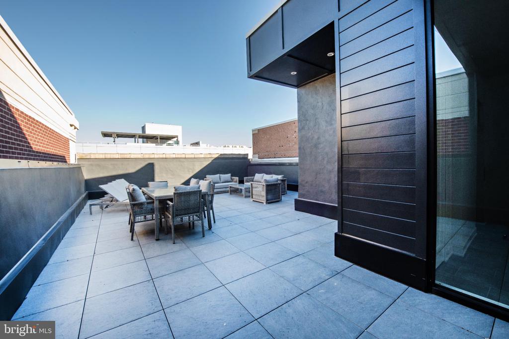 124 N 2ND STREET Unit: PENTHOUSE
