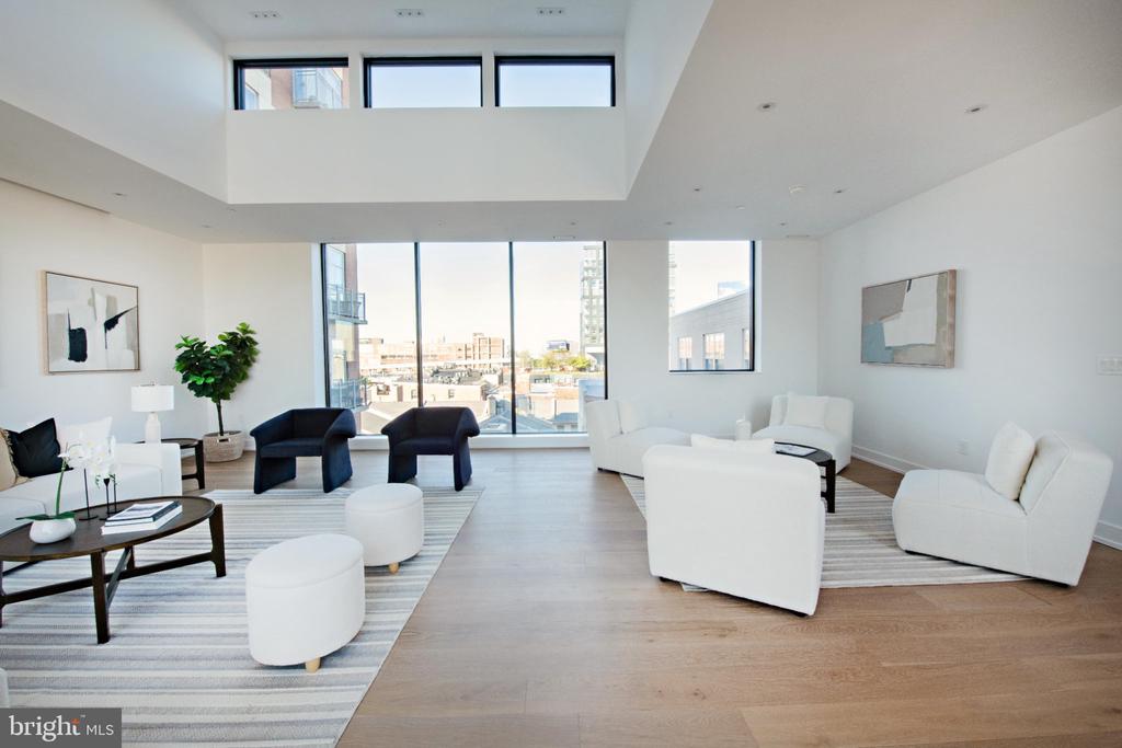 124 N 2ND STREET Unit: PENTHOUSE
