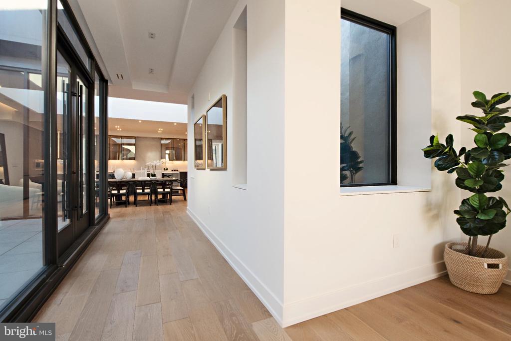 124 N 2ND STREET Unit: PENTHOUSE