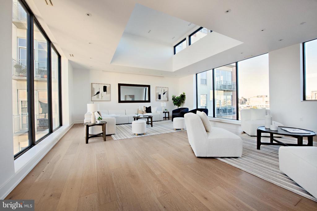 124 N 2ND STREET Unit: PENTHOUSE