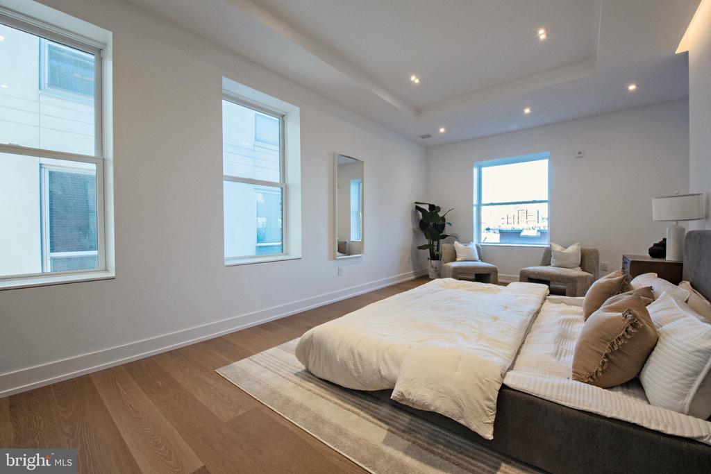 124 N 2ND STREET Unit: PENTHOUSE