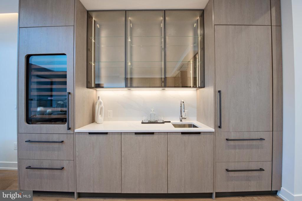 124 N 2ND STREET Unit: PENTHOUSE