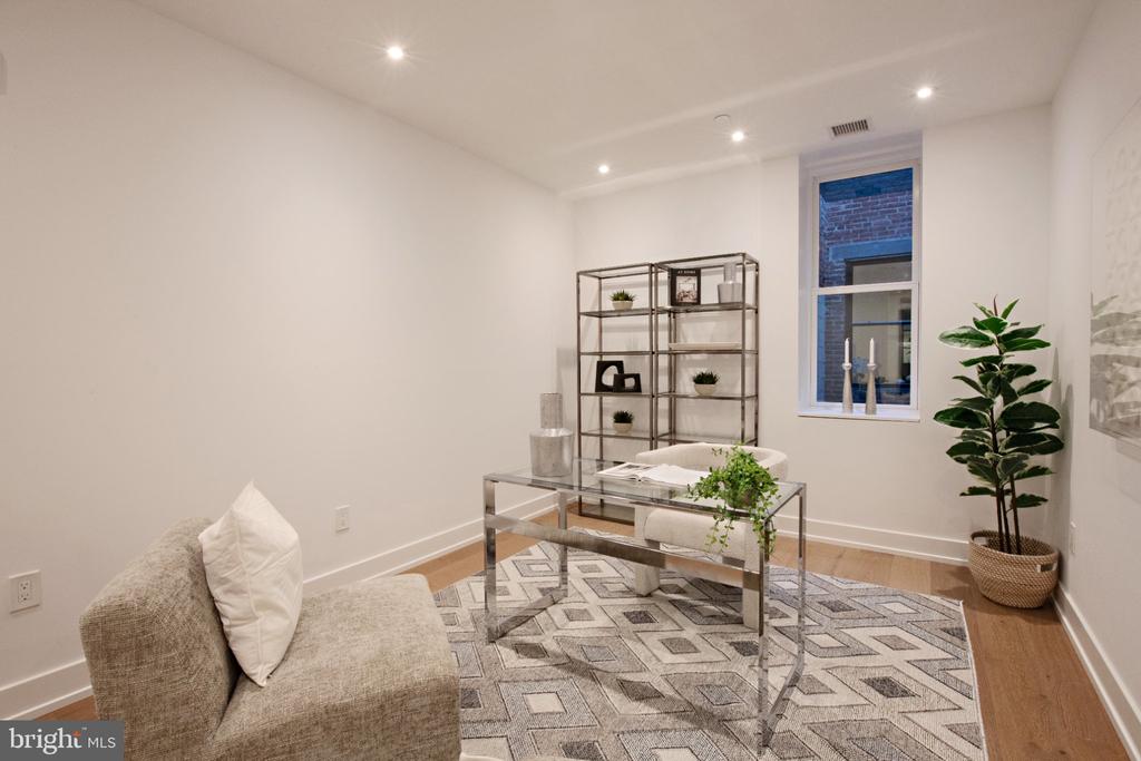 124 N 2ND STREET Unit: PENTHOUSE