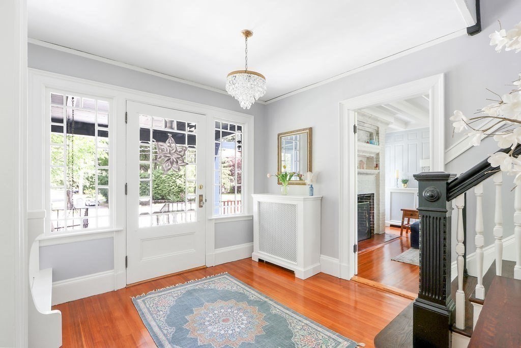 186 Woodward St Unit: SF
