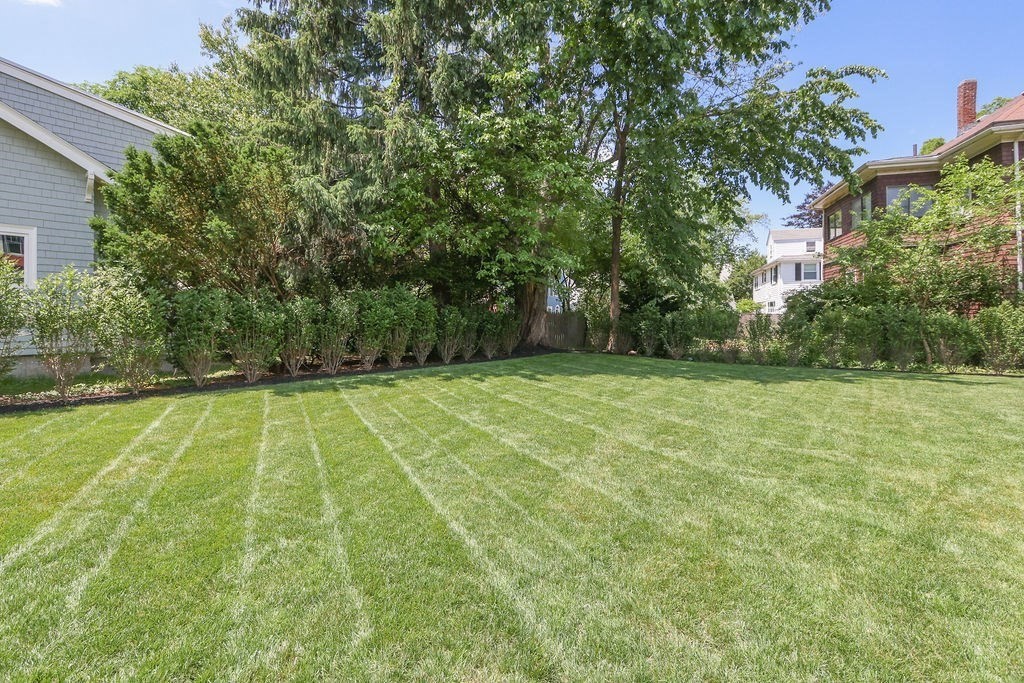 186 Woodward St Unit: SF
