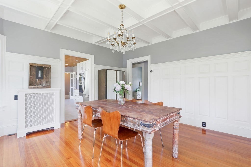 186 Woodward St Unit: SF