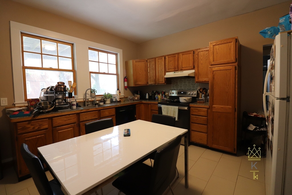 26 Kilsyth Road # 26