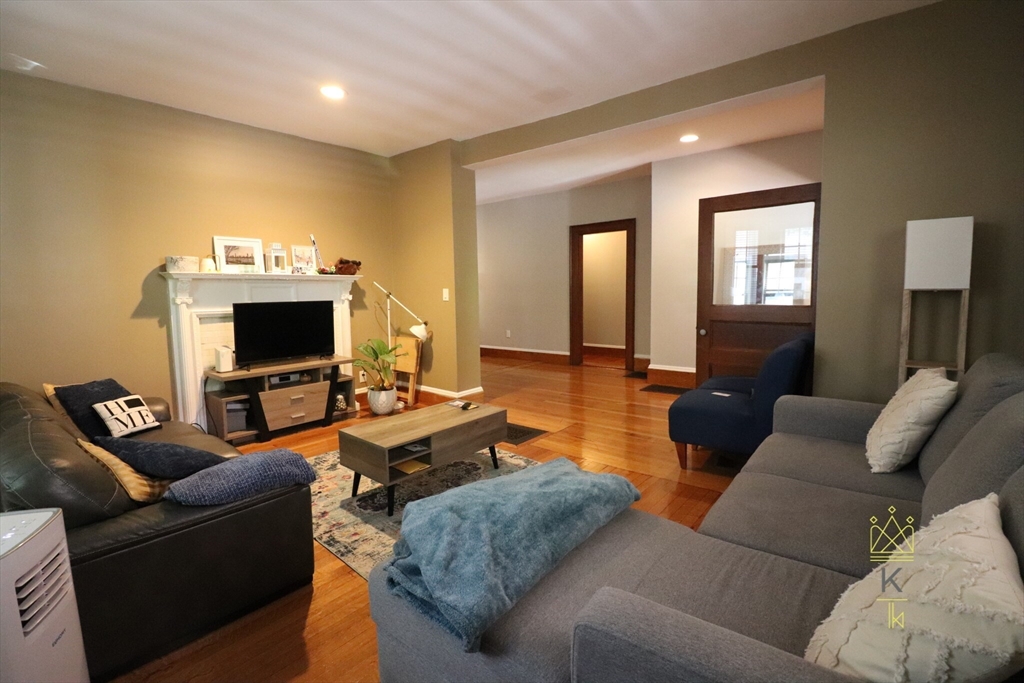 26 Kilsyth Road # 26
