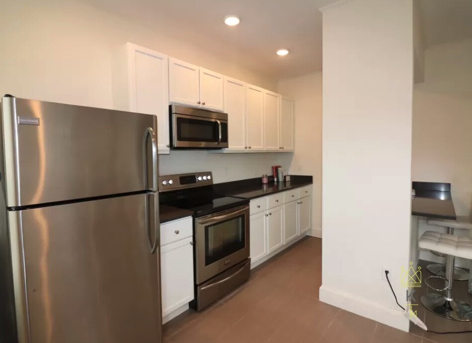 1871 Beacon St # 7