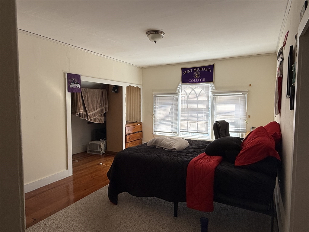12 Braemore Rd Unit: HS