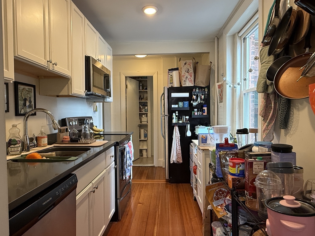 1871 Beacon St # 4
