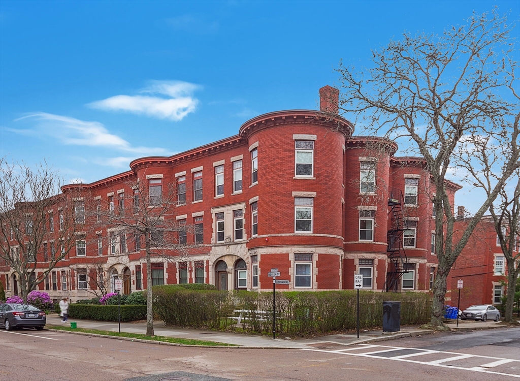 1871 Beacon St # 4