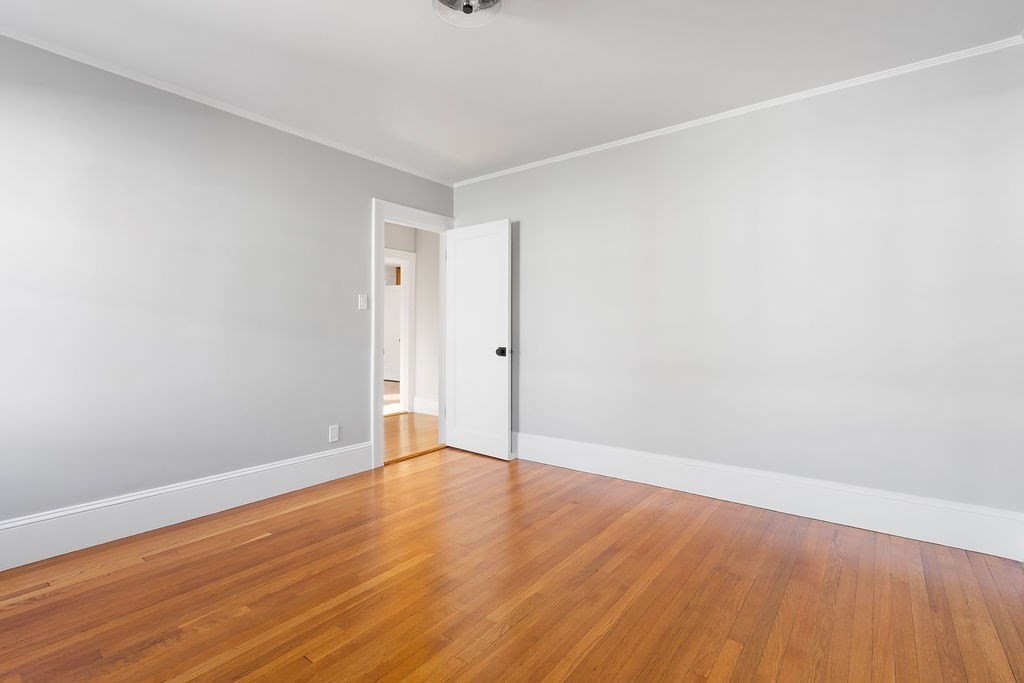 15-17 George St