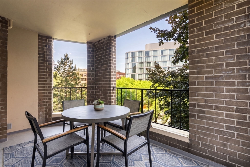 33 Pond Ave # 523