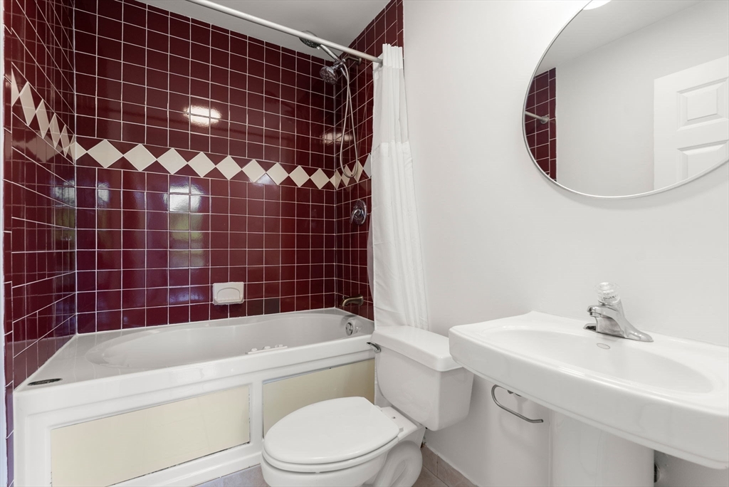 33 Pond Ave # 523