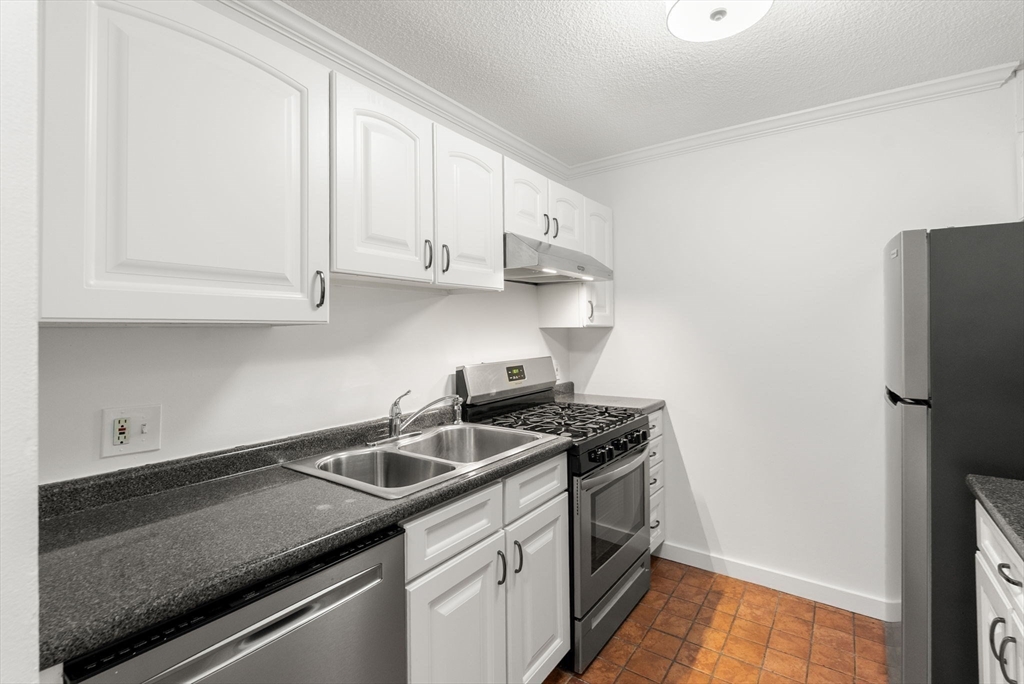 33 Pond Ave # 523