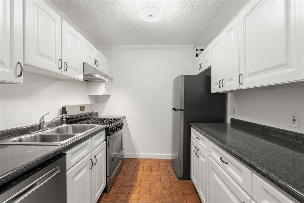 33 Pond Ave # 523