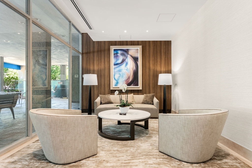 33 Pond Ave # 523