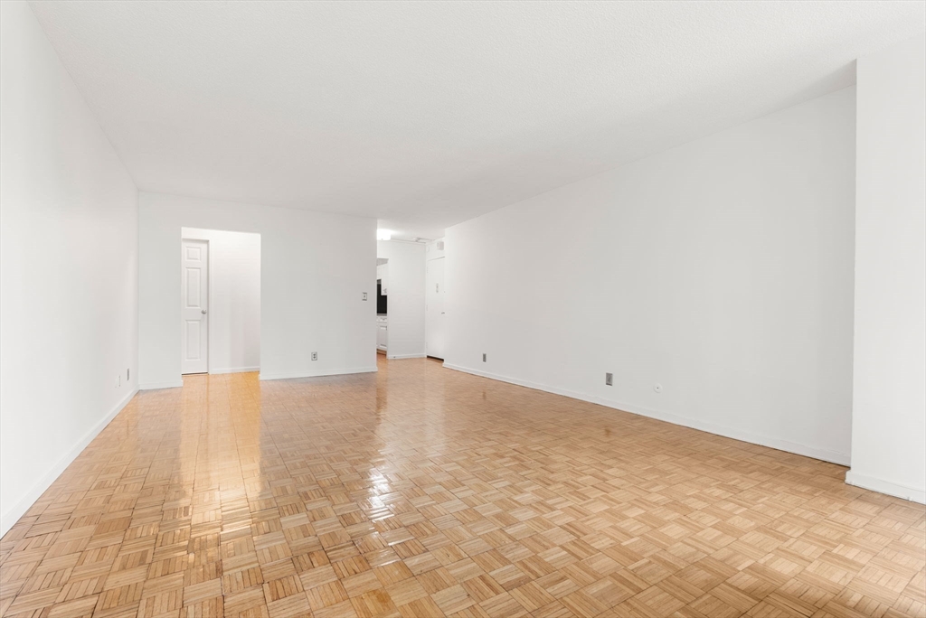 33 Pond Ave # 523