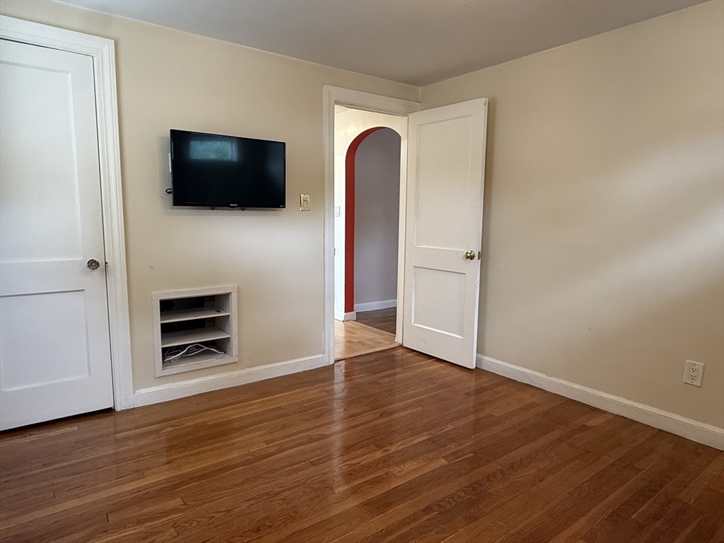 31 Falmouth Rd Unit: _
