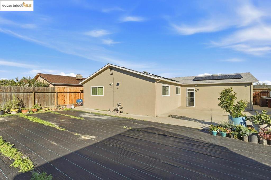 16235 Suzie Q Lane