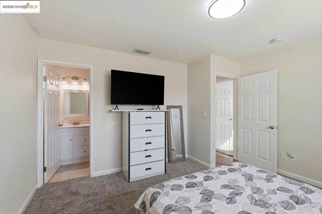16235 Suzie Q Lane