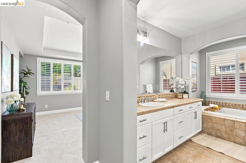 5671 Arcadia Cir