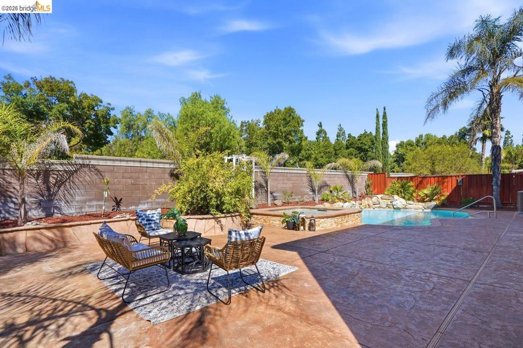 5671 Arcadia Cir